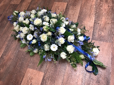 Coffin spray in blue and white