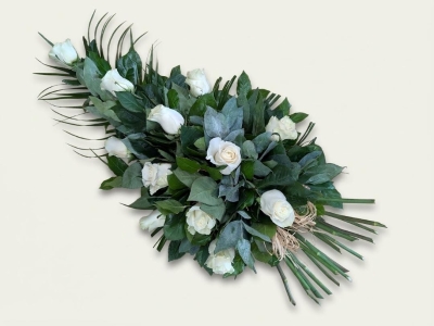 Dozen White Rose Spray
