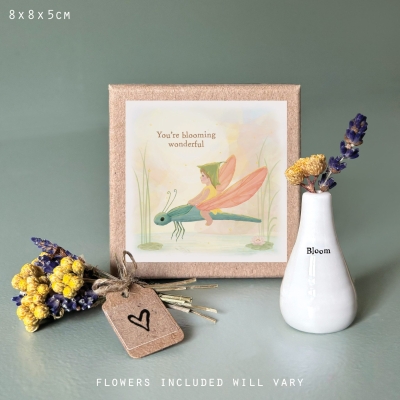 Boxed Vase & Dried Flowers