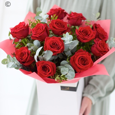 Luxury 12 Red Roses Bouquet