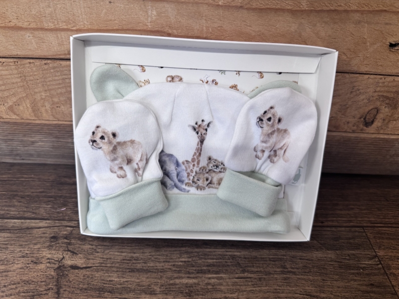 Wrendale Baby Hat & Mittens Set
