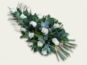 Dozen White Rose Spray