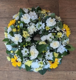 Sunlit Memories Wreath