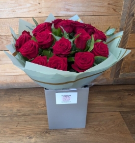Luxury 18 Red Rose Bouquet