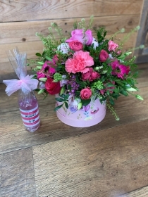 Summer Hatbox with 20cl Bottle of Rhubarb Rugby Gin