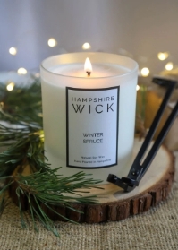 WINTER SPRUCE LUXURY CANDLE